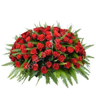 Букет из розы красной в корзине купить с доставкой по Москве