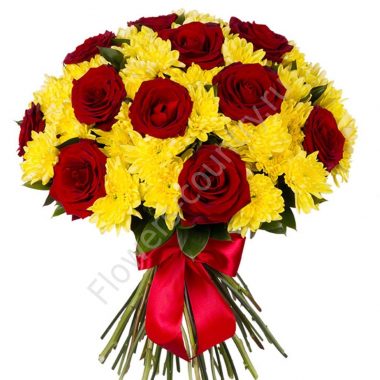 Букет из розы и желтой  хризантемы купить с доставкой по Москве