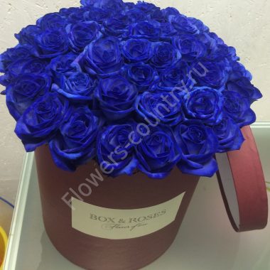 Букет синих роз в шляпной коробке