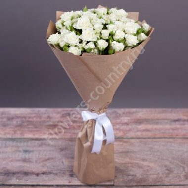 Букет из белой кустовой розы купить с доставкой по Москве