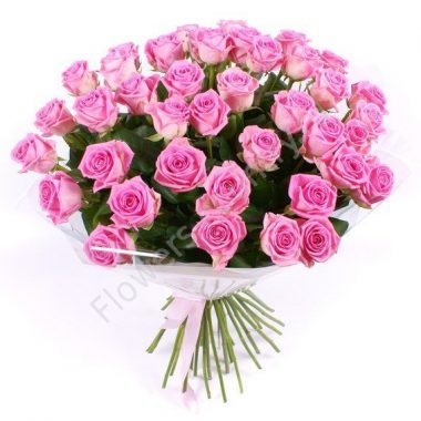 Большой букет с розовыми розами купить с доставкой по Москве
