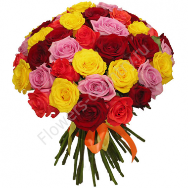 Букет из 51 разноцветной розы купить с доставкой по Москве