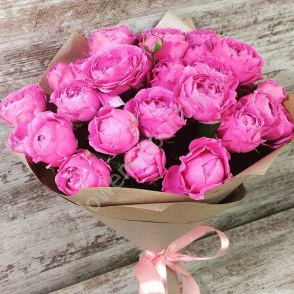 Букет из кустовой розовой розы купить с доставкой по Москве