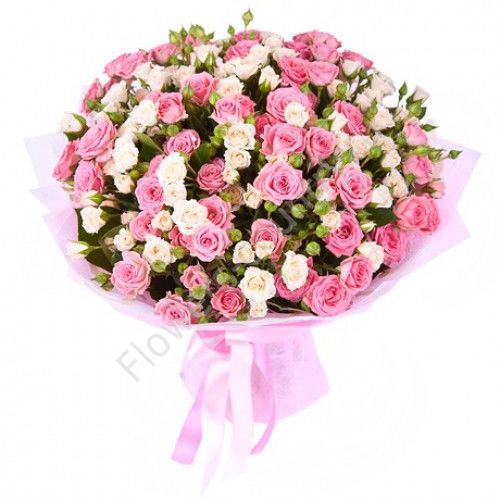 Букет из кремовых и розовых кустовых роз купить с доставкой по Москве