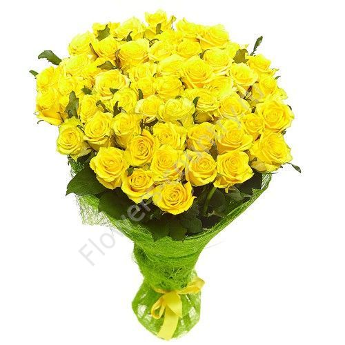 Большой букет из желтых роз купить с доставкой по Москве