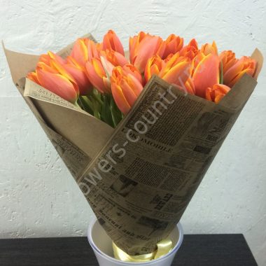 Букет из 25 тюльпанов купить с доставкой по Москве