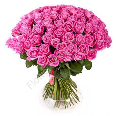 Большой букет из розовых роз купить с доставкой по Москве